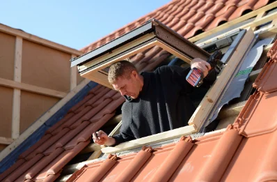 Pose de fenêtres de toit Velux à Guiseniers